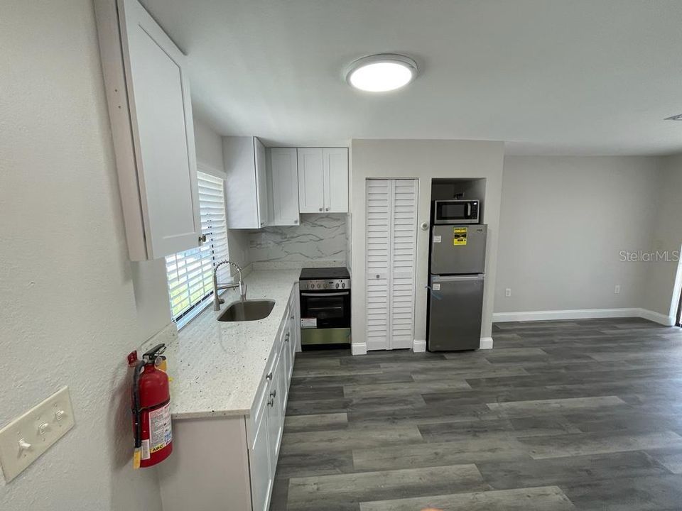 For Rent: $1,500 (1 beds, 1 baths, 745 Square Feet)