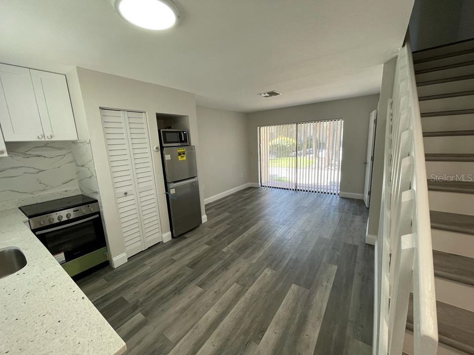 For Rent: $1,500 (1 beds, 1 baths, 745 Square Feet)