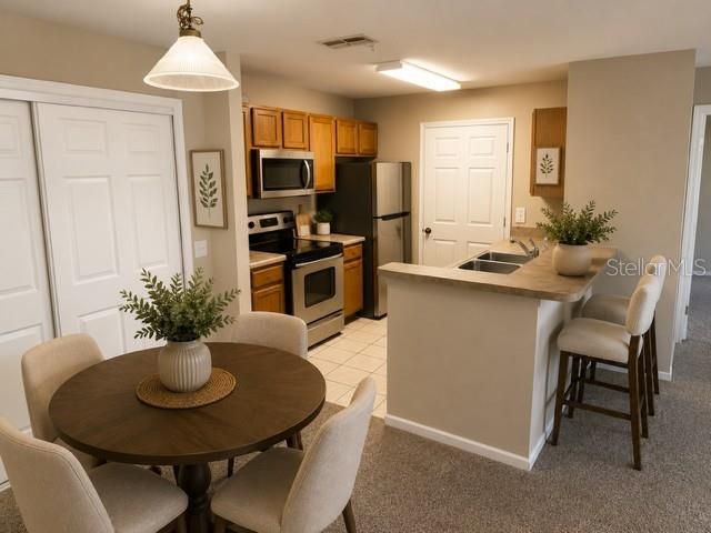 Recently Rented: $1,450 (2 beds, 2 baths, 1000 Square Feet)