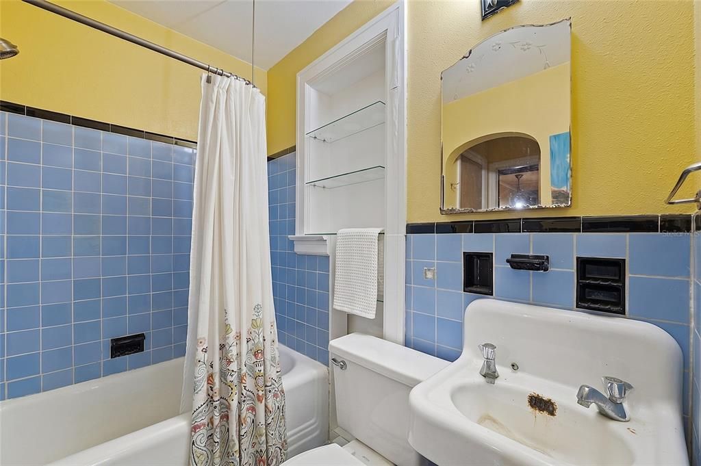 На продажу: $479,900 (4 спален, 4 ванн, 3221 Квадратных фут)