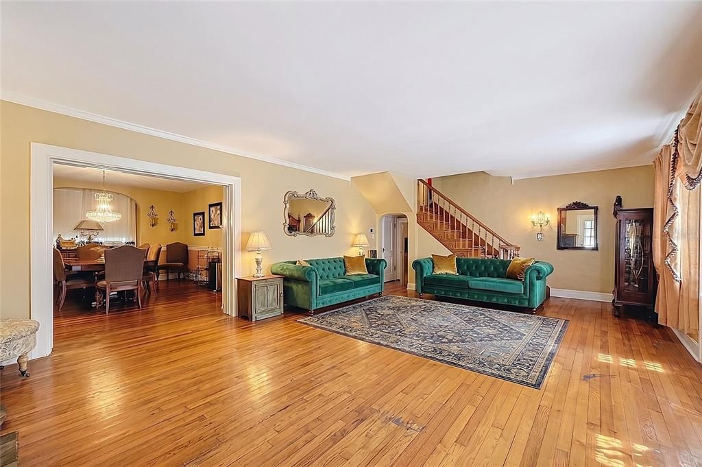 На продажу: $479,900 (4 спален, 4 ванн, 3221 Квадратных фут)