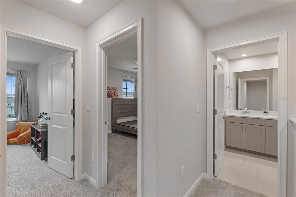 For Rent: $2,700 (4 beds, 3 baths, 2574 Square Feet)