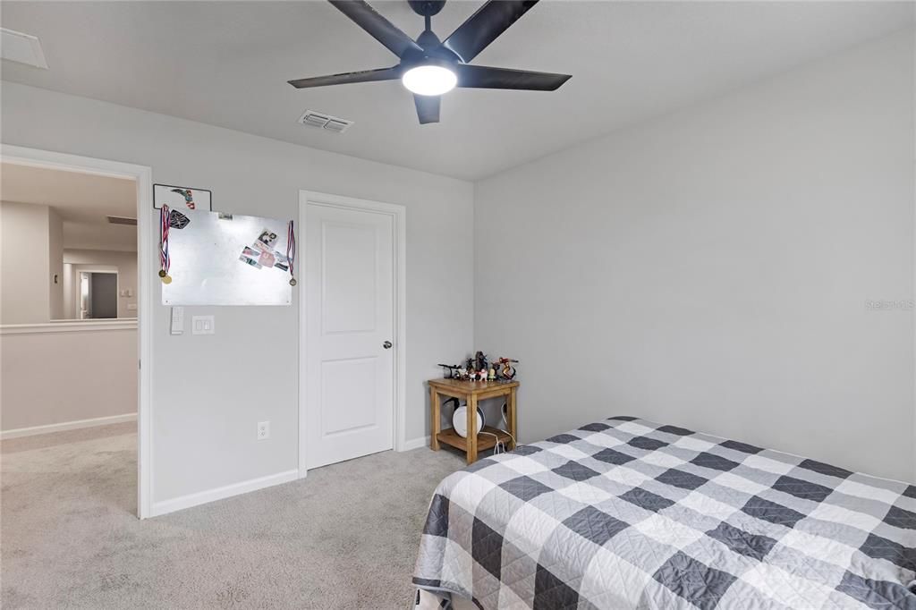 For Rent: $2,700 (4 beds, 3 baths, 2574 Square Feet)