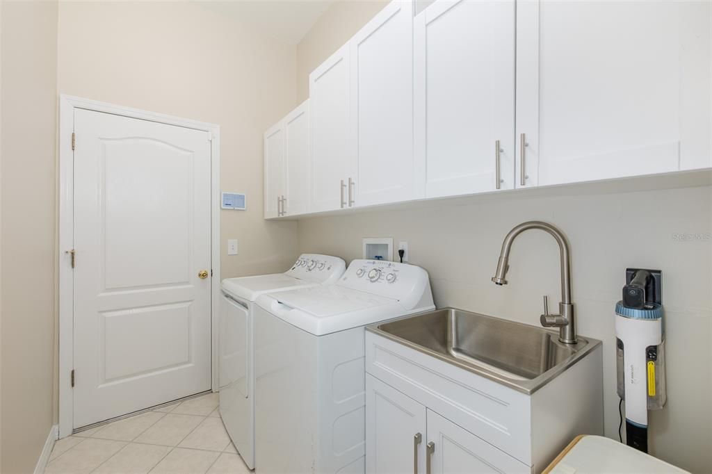 Activo con contrato: $549,900 (3 camas, 2 baños, 1860 Pies cuadrados)