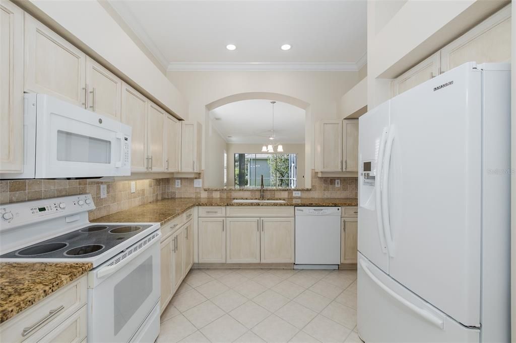 Activo con contrato: $549,900 (3 camas, 2 baños, 1860 Pies cuadrados)