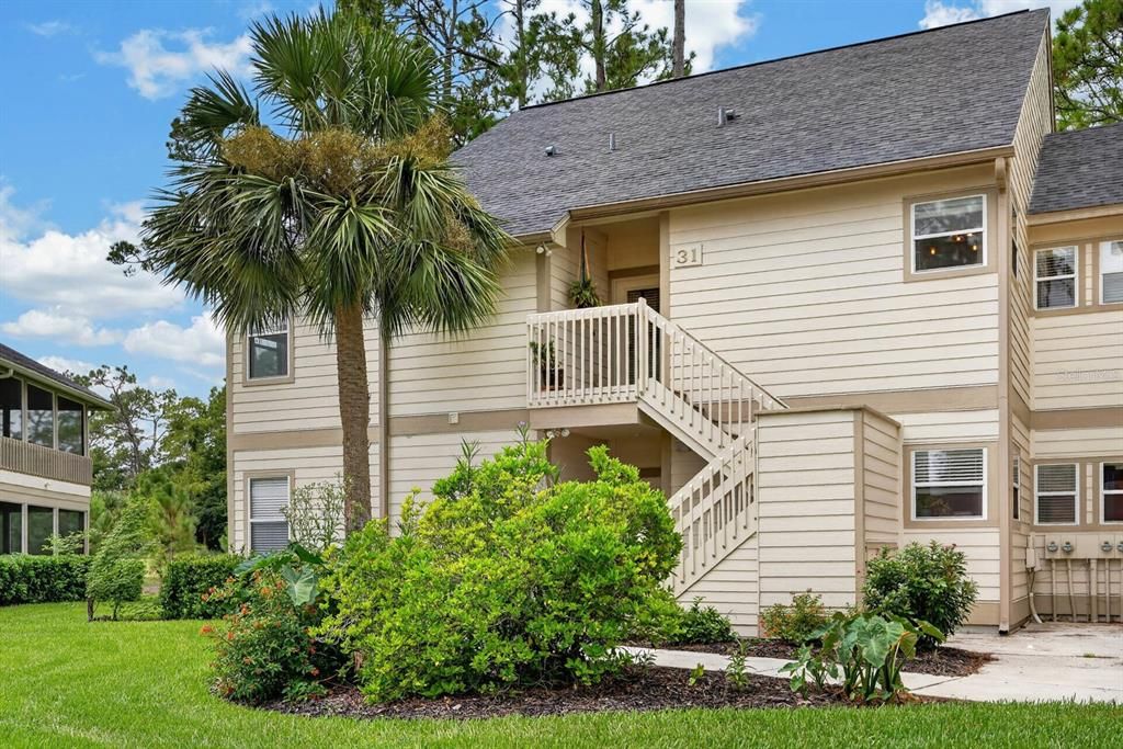 For Sale: $249,900 (2 beds, 2 baths, 1300 Square Feet)