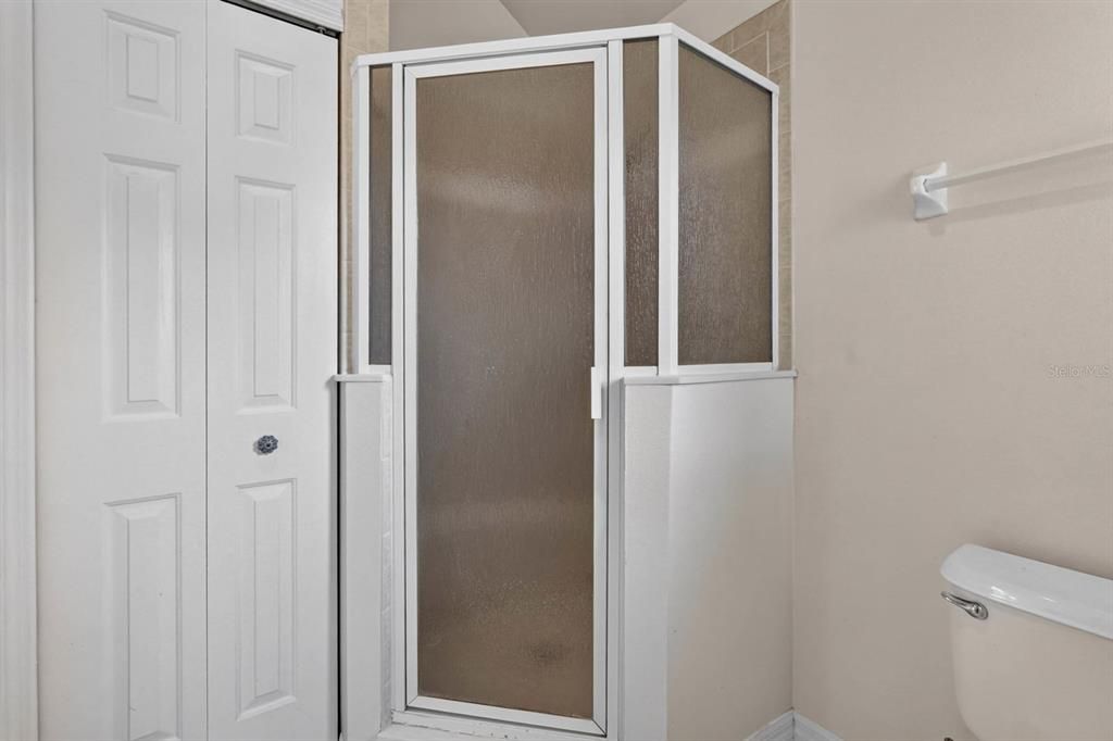 For Sale: $249,900 (2 beds, 2 baths, 1300 Square Feet)