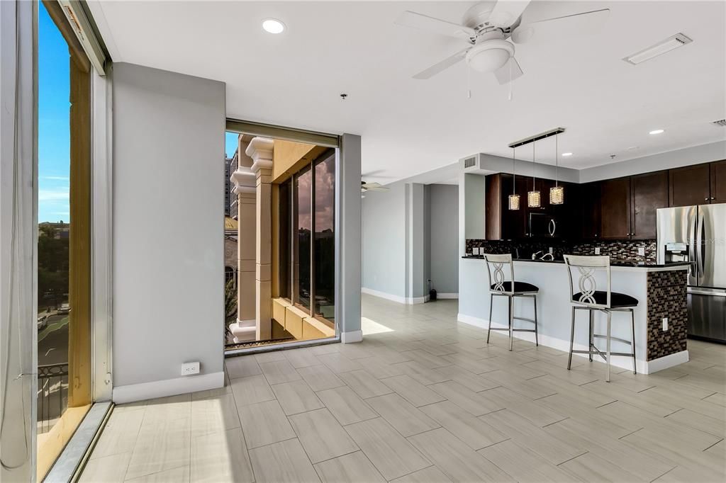 For Rent: $3,500 (2 beds, 2 baths, 1564 Square Feet)