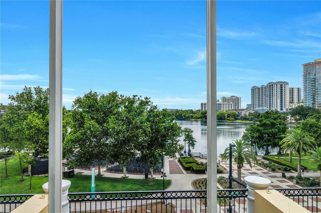 For Rent: $3,500 (2 beds, 2 baths, 1564 Square Feet)