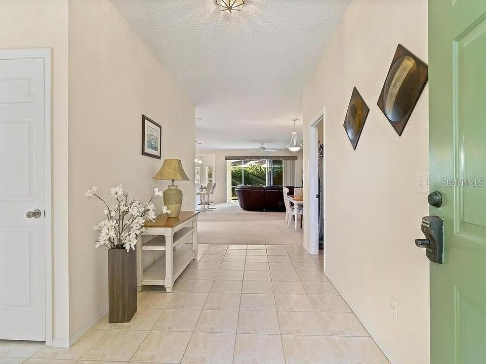 For Rent: $3,700 (4 beds, 2 baths, 1816 Square Feet)