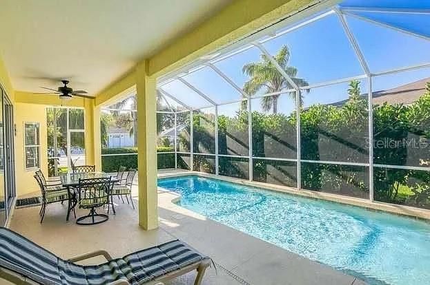 For Rent: $3,700 (4 beds, 2 baths, 1816 Square Feet)