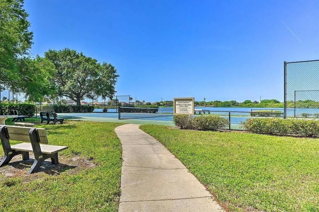 For Rent: $3,700 (4 beds, 2 baths, 1816 Square Feet)