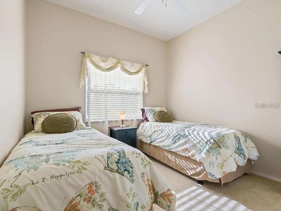 For Rent: $3,700 (4 beds, 2 baths, 1816 Square Feet)