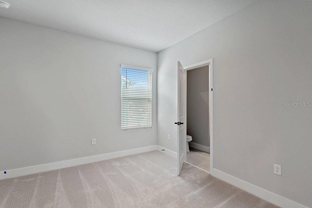 For Rent: $4,500 (3 beds, 3 baths, 1950 Square Feet)