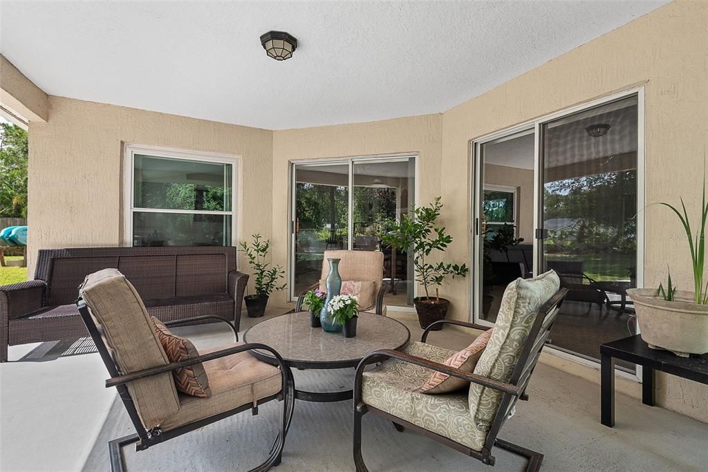 En Venta: $349,900 (4 camas, 2 baños, 2114 Pies cuadrados)