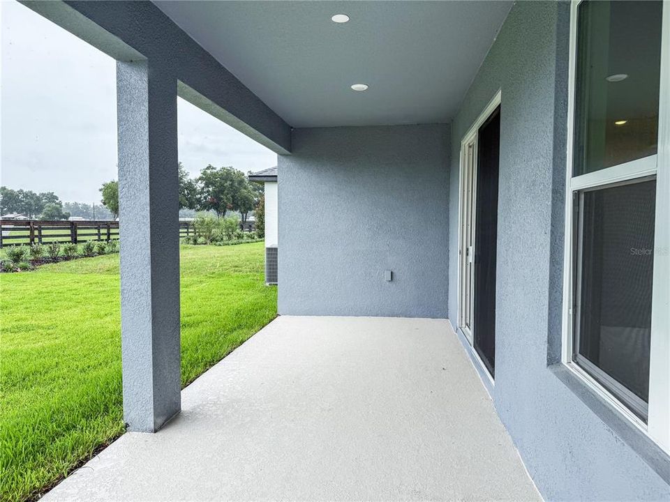 For Rent: $2,500 (3 beds, 2 baths, 1742 Square Feet)