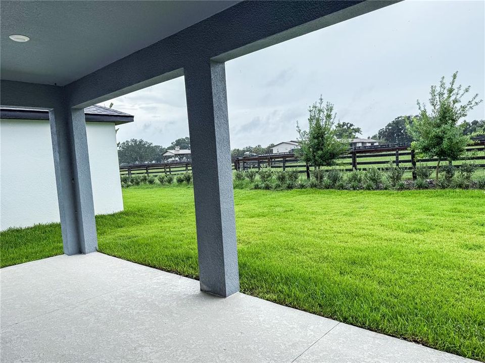 For Rent: $2,500 (3 beds, 2 baths, 1742 Square Feet)