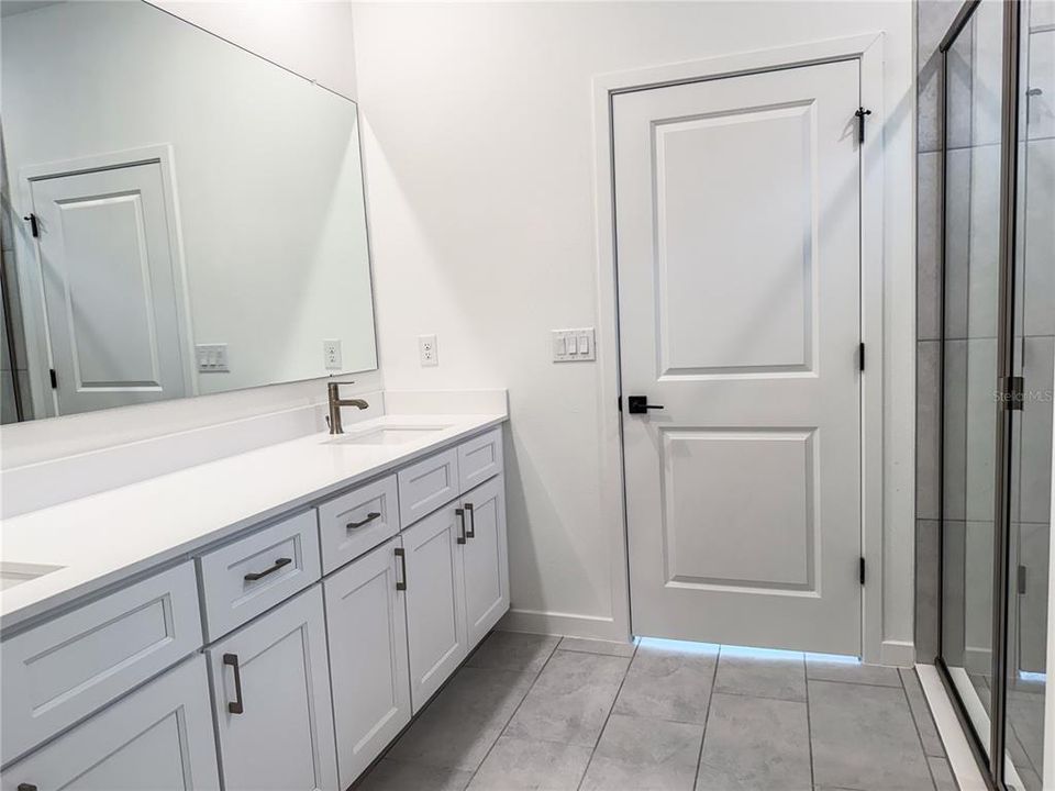 For Rent: $2,500 (3 beds, 2 baths, 1742 Square Feet)