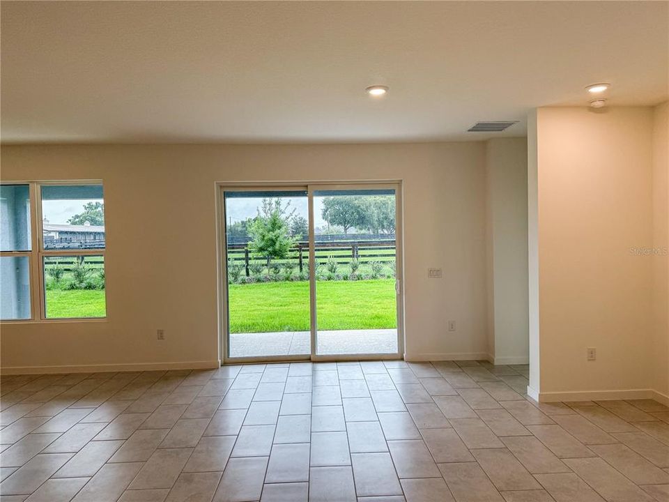 For Rent: $2,500 (3 beds, 2 baths, 1742 Square Feet)