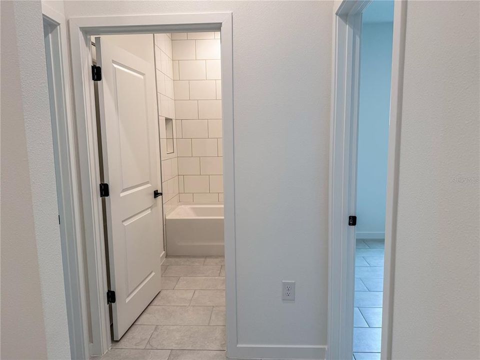 For Rent: $2,500 (3 beds, 2 baths, 1742 Square Feet)