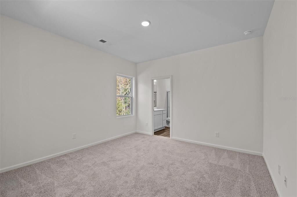 For Sale: $297,240 (3 beds, 2 baths, 1212 Square Feet)