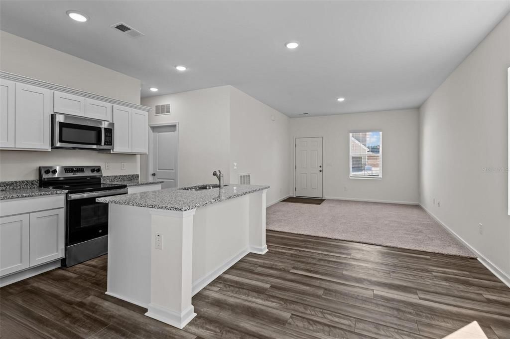 For Sale: $297,240 (3 beds, 2 baths, 1212 Square Feet)