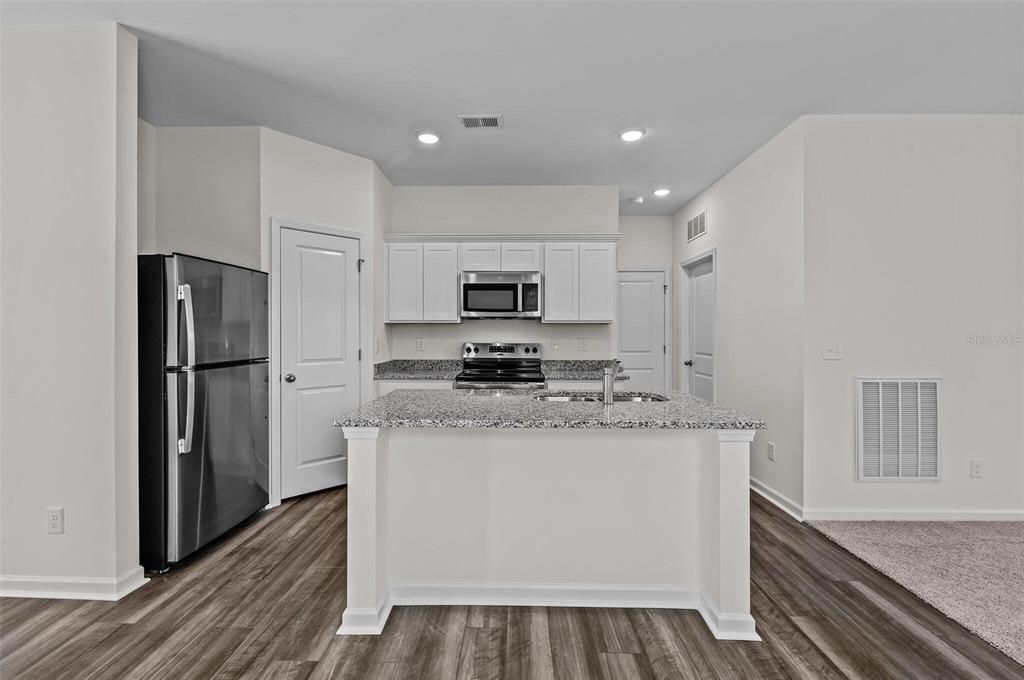 For Sale: $297,240 (3 beds, 2 baths, 1212 Square Feet)