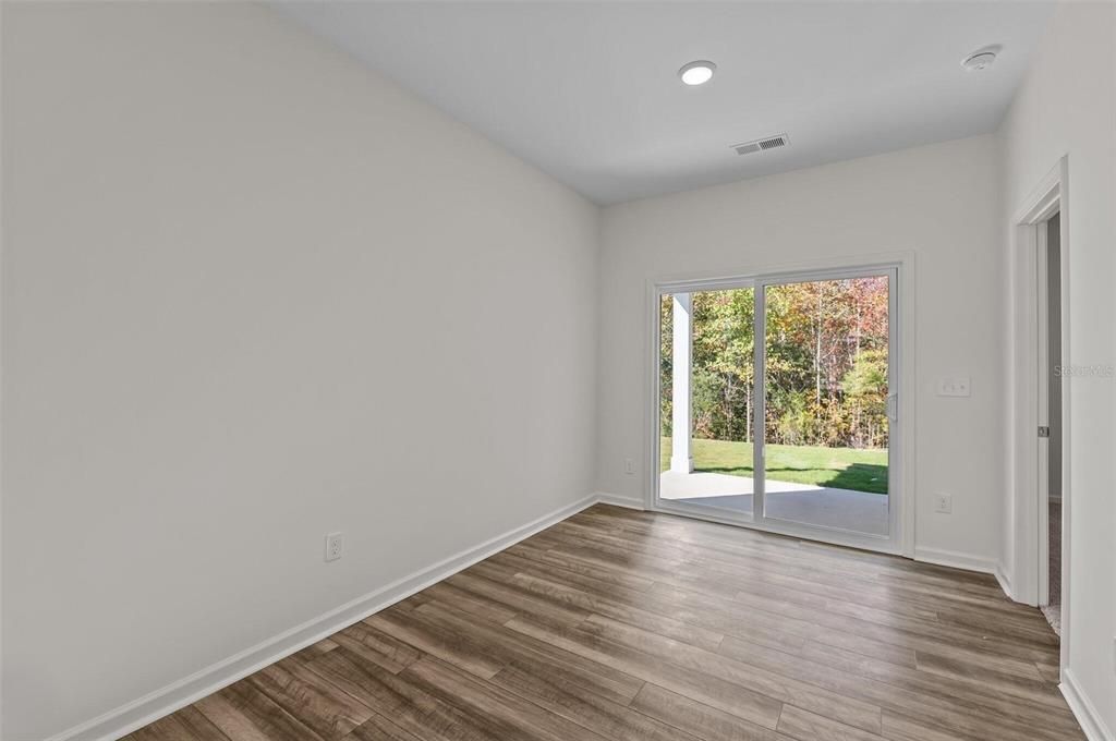 For Sale: $297,240 (3 beds, 2 baths, 1212 Square Feet)