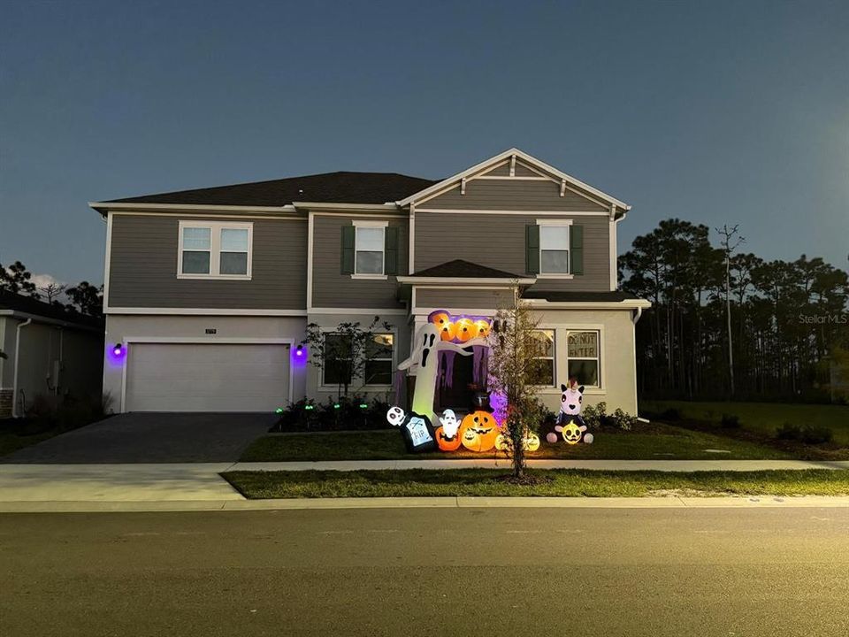 For Rent: $4,500 (5 beds, 4 baths, 3791 Square Feet)