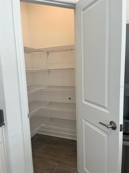 For Rent: $4,500 (5 beds, 4 baths, 3791 Square Feet)