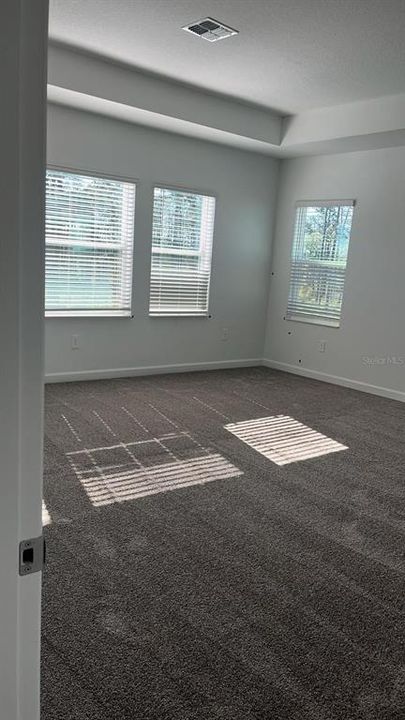 For Rent: $4,500 (5 beds, 4 baths, 3791 Square Feet)