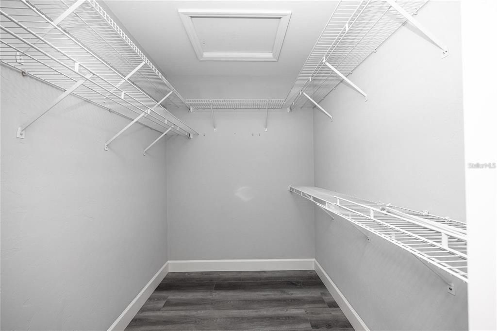 For Rent: $2,900 (3 beds, 2 baths, 2190 Square Feet)