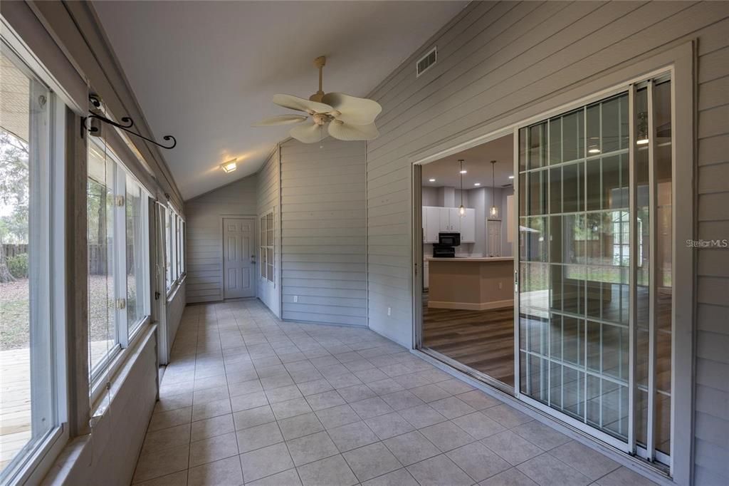 For Rent: $2,900 (3 beds, 2 baths, 2190 Square Feet)
