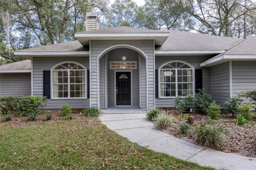 For Rent: $2,900 (3 beds, 2 baths, 2190 Square Feet)