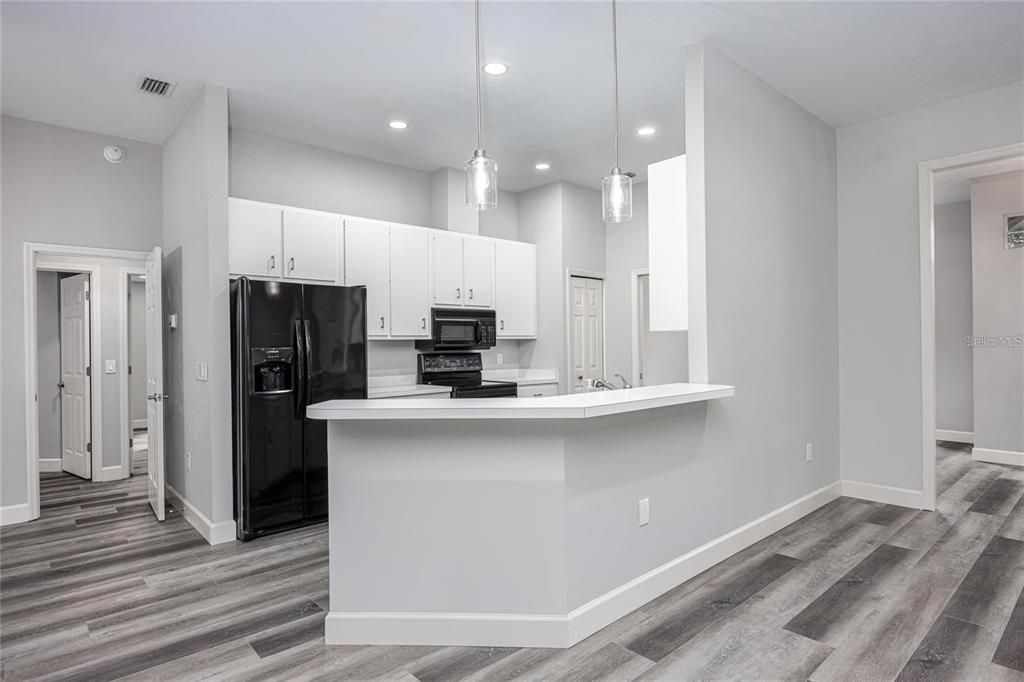For Rent: $2,900 (3 beds, 2 baths, 2190 Square Feet)