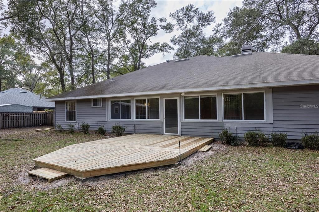 For Rent: $2,900 (3 beds, 2 baths, 2190 Square Feet)