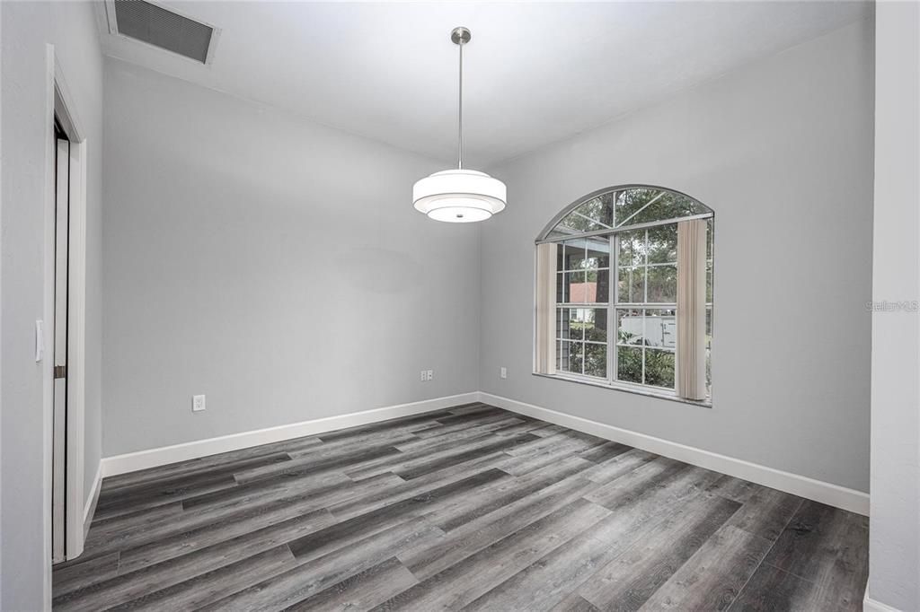 For Rent: $2,900 (3 beds, 2 baths, 2190 Square Feet)