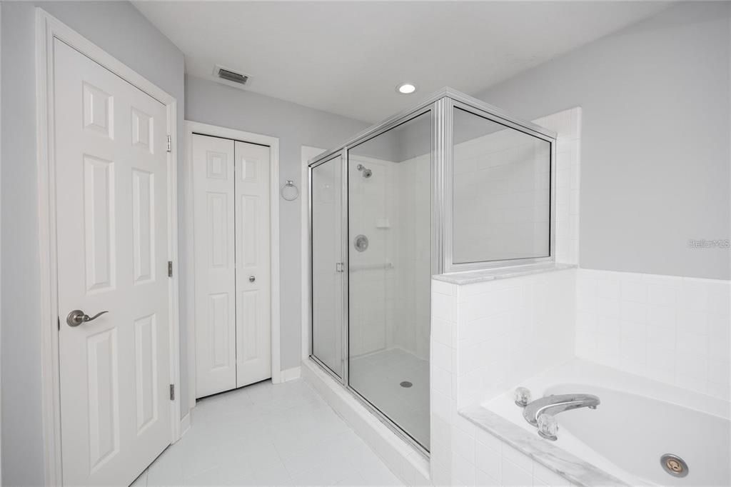 For Rent: $2,900 (3 beds, 2 baths, 2190 Square Feet)