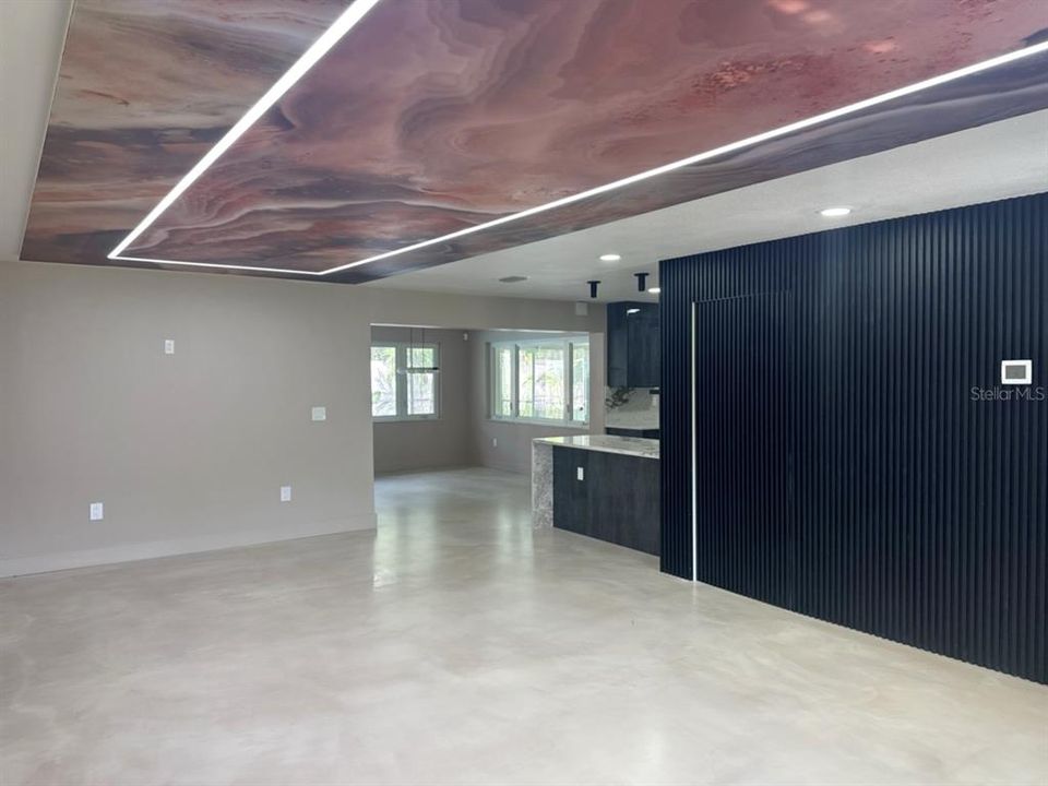 En Venta: $825,000 (3 camas, 3 baños, 1815 Pies cuadrados)