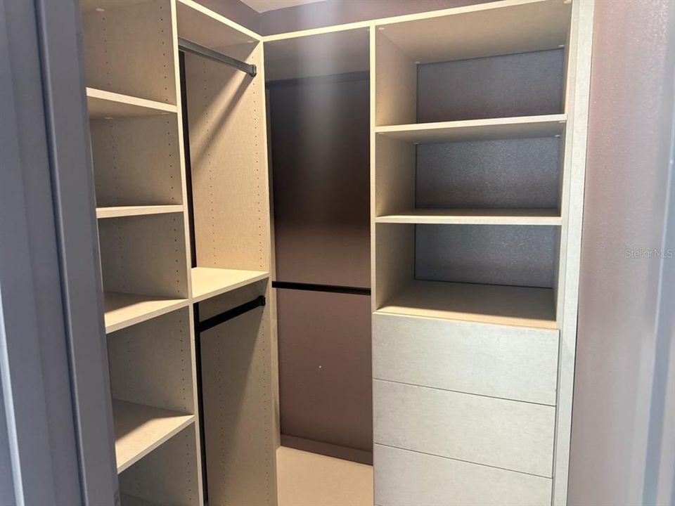 En Venta: $825,000 (3 camas, 3 baños, 1815 Pies cuadrados)