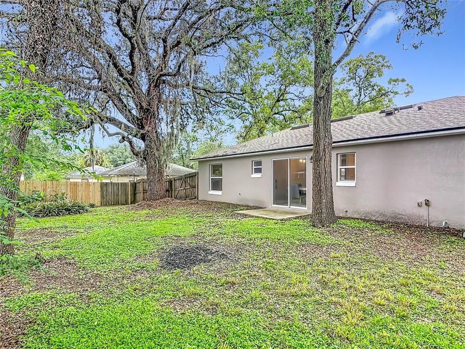 Activo con contrato: $279,900 (3 camas, 2 baños, 1107 Pies cuadrados)