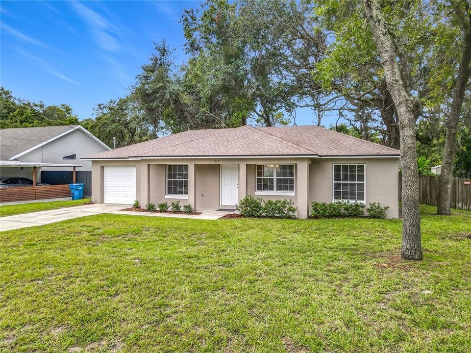 Activo con contrato: $279,900 (3 camas, 2 baños, 1107 Pies cuadrados)