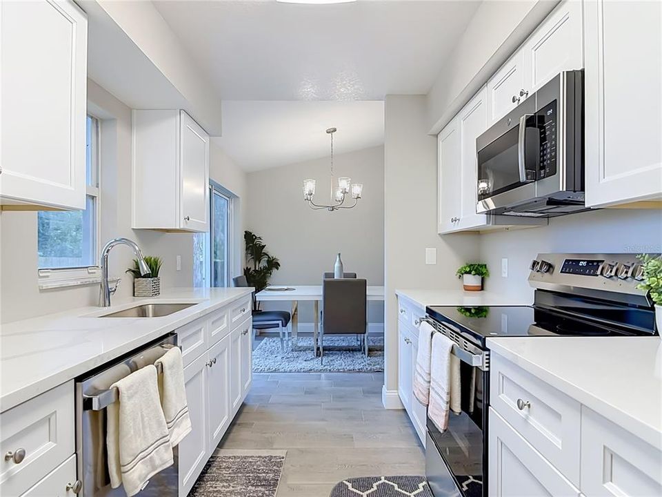 Activo con contrato: $279,900 (3 camas, 2 baños, 1107 Pies cuadrados)