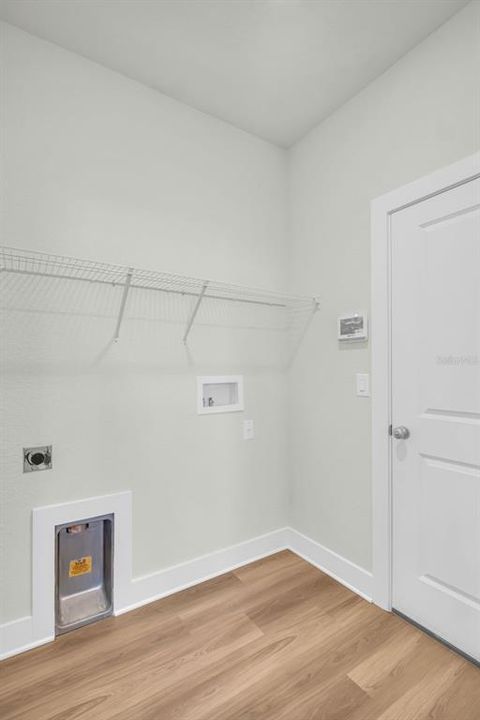 For Sale: $379,900 (4 beds, 2 baths, 2038 Square Feet)