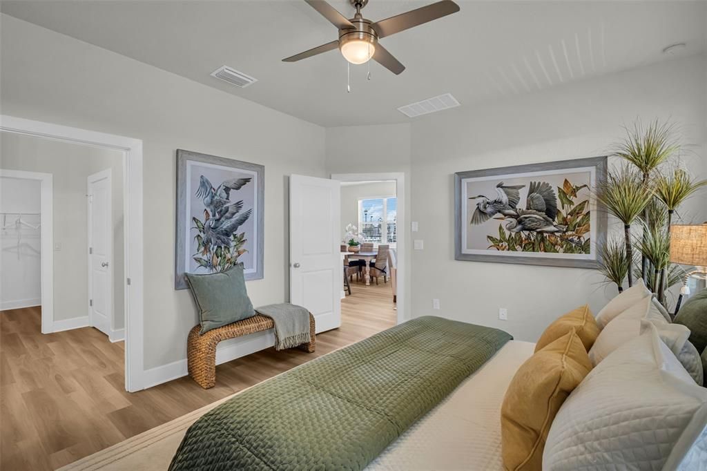 For Sale: $379,900 (4 beds, 2 baths, 2038 Square Feet)