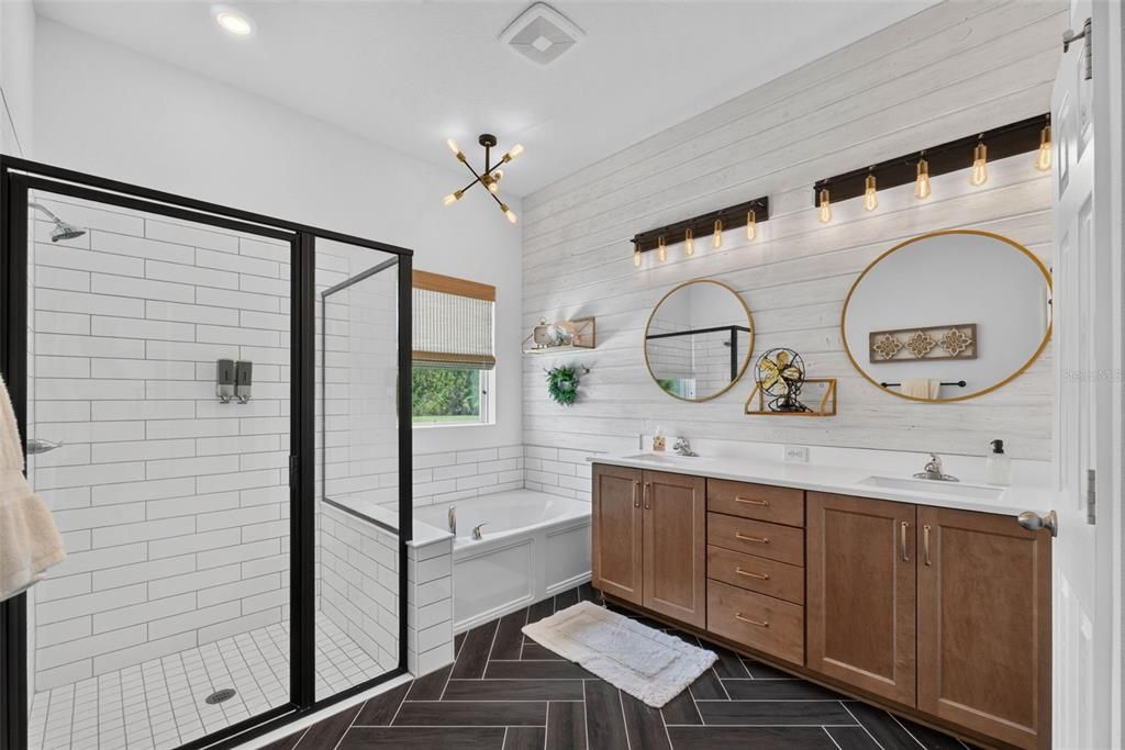 For Sale: $960,000 (4 beds, 4 baths, 3606 Square Feet)
