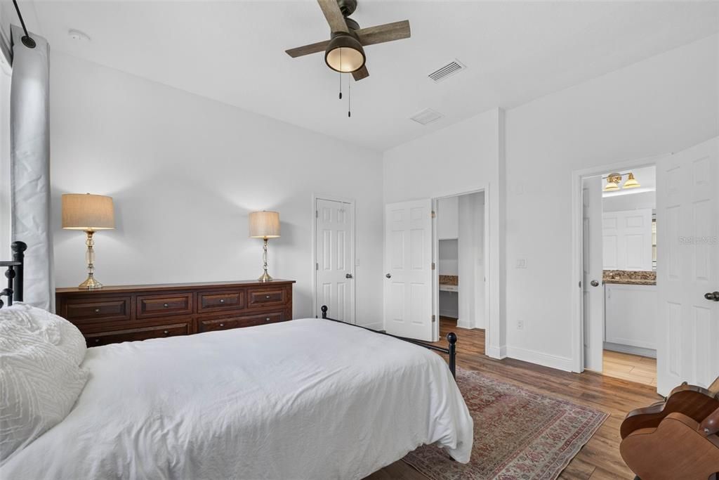 For Sale: $960,000 (4 beds, 4 baths, 3606 Square Feet)