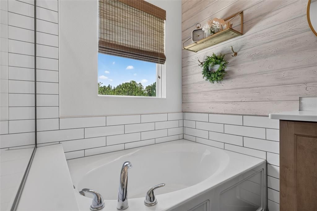 For Sale: $960,000 (4 beds, 4 baths, 3606 Square Feet)