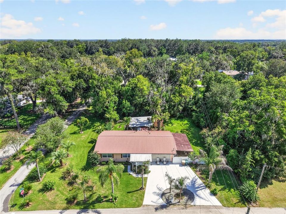 For Sale: $305,000 (2 beds, 2 baths, 1350 Square Feet)
