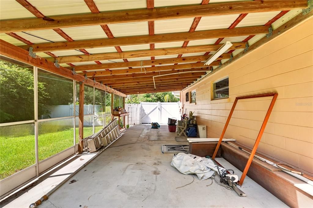 For Sale: $305,000 (2 beds, 2 baths, 1350 Square Feet)